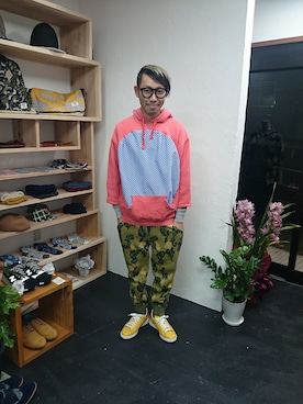 「アイテム（スニーカー、その他）」を使った、yusuke さん（メンズ・170cm）の冬コーディネート