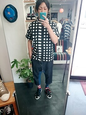 「MANEBU（マネブ）のアイテム（サンダル）」を使った、yusuke さん（メンズ・170cm）の春コーディネート