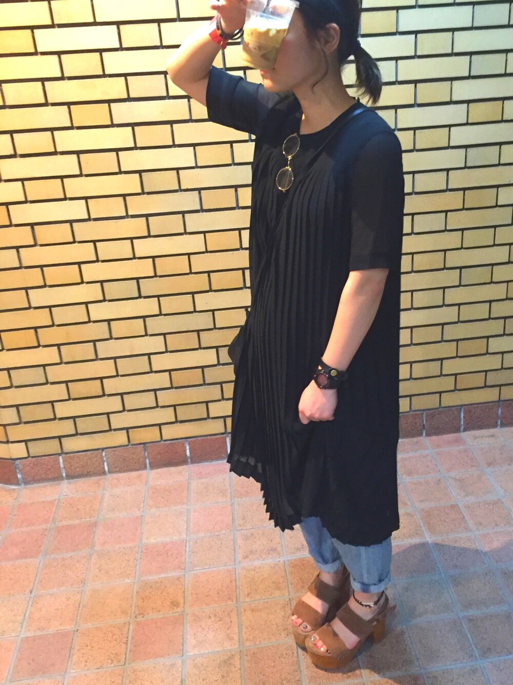 「ワンピース、休日スタイル、ラフ、used、古着、black、デニム」｜「usedのアイテム（ワンピース、ブラック系）」を使った、nachiさん（レディース・154cm）の春コーディネートの1枚目の写真