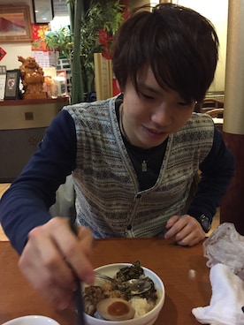 「シップス」｜「アイテム（アナログ腕時計）」を使った、Leoさん（メンズ・164cm）の冬コーディネート