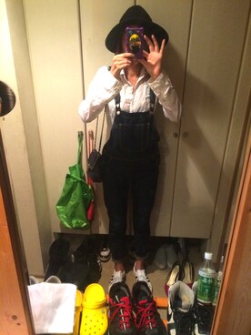 「Ungrid（アングリッド）のアイテム（サロペット/オーバーオール、ブルー系）」を使った、かずみさん（レディース・170cm）の冬コーディネート