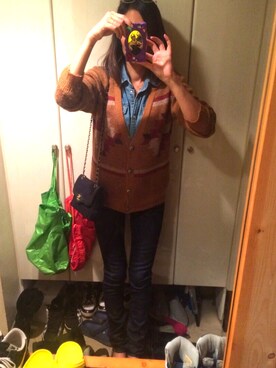「AZUL by moussy（アズールバイマウジー）のアイテム（シャツ/ブラウス、ブルー系）」を使った、かずみさん（レディース・170cm）の春コーディネート