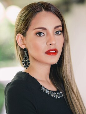 「summer」｜「アイテム（ファンデーション）」を使った、Priscilla Esloさん（レディース・160cm）の秋コーディネート