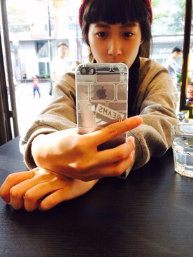 「BEAMS（ビームス）のアイテム（PC・スマホグッズ/家電）」を使った、陳瑄さん（レディース・155cm）の秋コーディネート