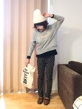 「ぺプラムトップス」｜「アイテム（ニットキャップ/ビーニー）」を使った、もっさんさん（レディース・156cm）の秋コーディネート