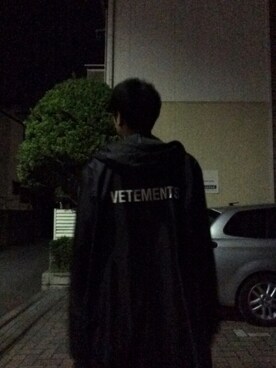 「vetements」｜「アイテム（ナイロンジャケット）」を使った、46さん（メンズ・180cm）の春コーディネート