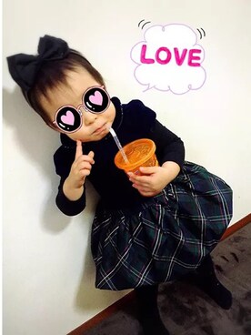 「janie and jackのアイテム（ワンピース、グリーン系）」を使った、ましこさん（キッズ）の冬コーディネート