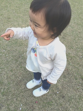 「ZARA KIDSのアイテム（シャツ/ブラウス、ホワイト系）」を使った、Cocoさん（キッズ・90cm）の春コーディネート