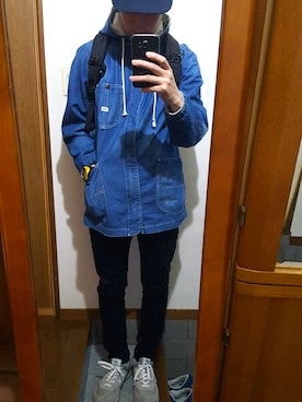 「アイテム（マウンテンパーカー、ブルー系）」を使った、てんぱーまさん（メンズ・171cm）の春コーディネート