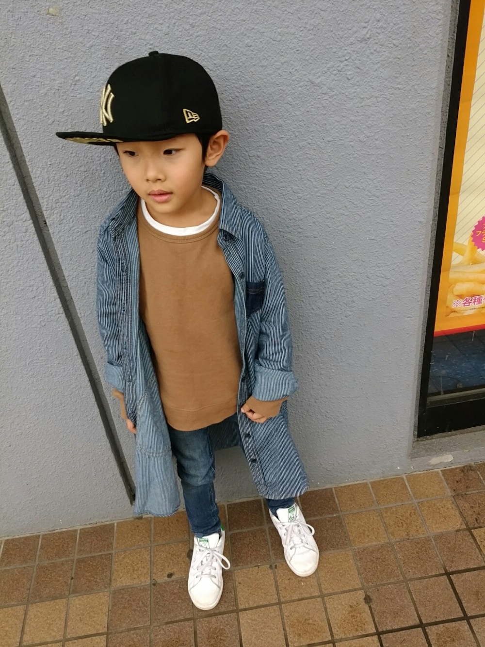 「6歳男の子、映画館コーデ、コウノトリ大作戦！」｜「NEW ERAのアイテム（キャップ、ブラック系）」を使った、muuusanさん（キッズ・110cm）の秋コーディネートの1枚目の写真