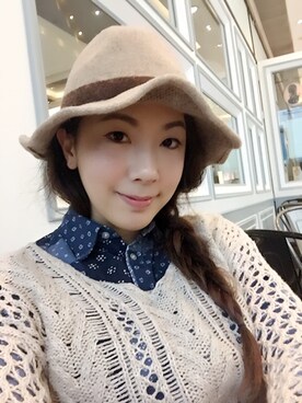 「Abercrombie&Fitch（アバークロンビーアンドフィッチ）のアイテム（その他トップス）」を使った、CarmenLam1111さん（レディース・170cm）の冬コーディネート