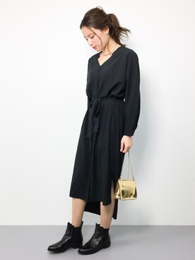 「アイテム（シャツワンピース）」を使った、ぐっさんさん（レディース・166cm・20代）の秋コーディネート