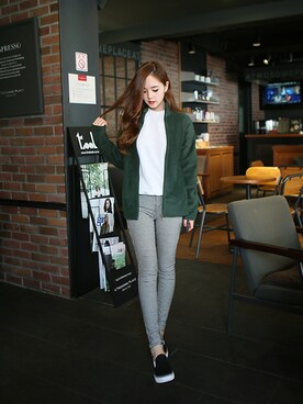 ジップアップジャケット のレディース人気ファッションコーディネート Wear