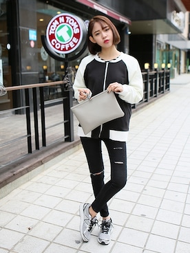 「アイテム（スタジャン）」を使った、GOGOSINGさん（レディース・160cm）の冬コーディネート