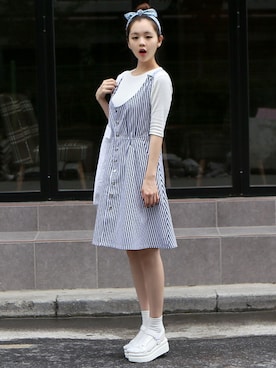「ブルー x ホワイト」｜「アイテム（ワンピース/ドレス）」を使った、GOGOSINGさん（レディース・163cm）の夏コーディネート