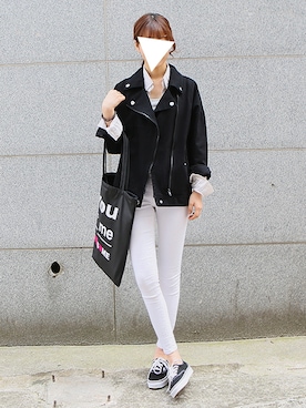 ライダースジャケットを使った 黒いスニーカー のレディース人気ファッションコーディネート ユーザー ショップスタッフ Wear