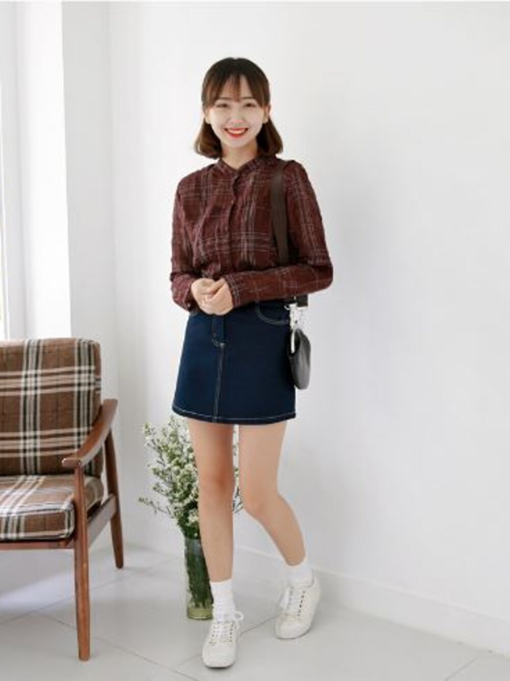 その他のTシャツ/カットソー、ブルー系のスカートを着用したレディースの夏コーディネートの1枚目の写真