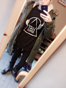 「666（シックスシックスシックス）のアイテム（パンツ）」を使った、MAHYOさん（メンズ・177cm）の冬コーディネート