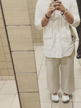 「hatra（ハトラ）のアイテム（パンツ）」を使った、y.endoさん（メンズ・175cm）の春コーディネート