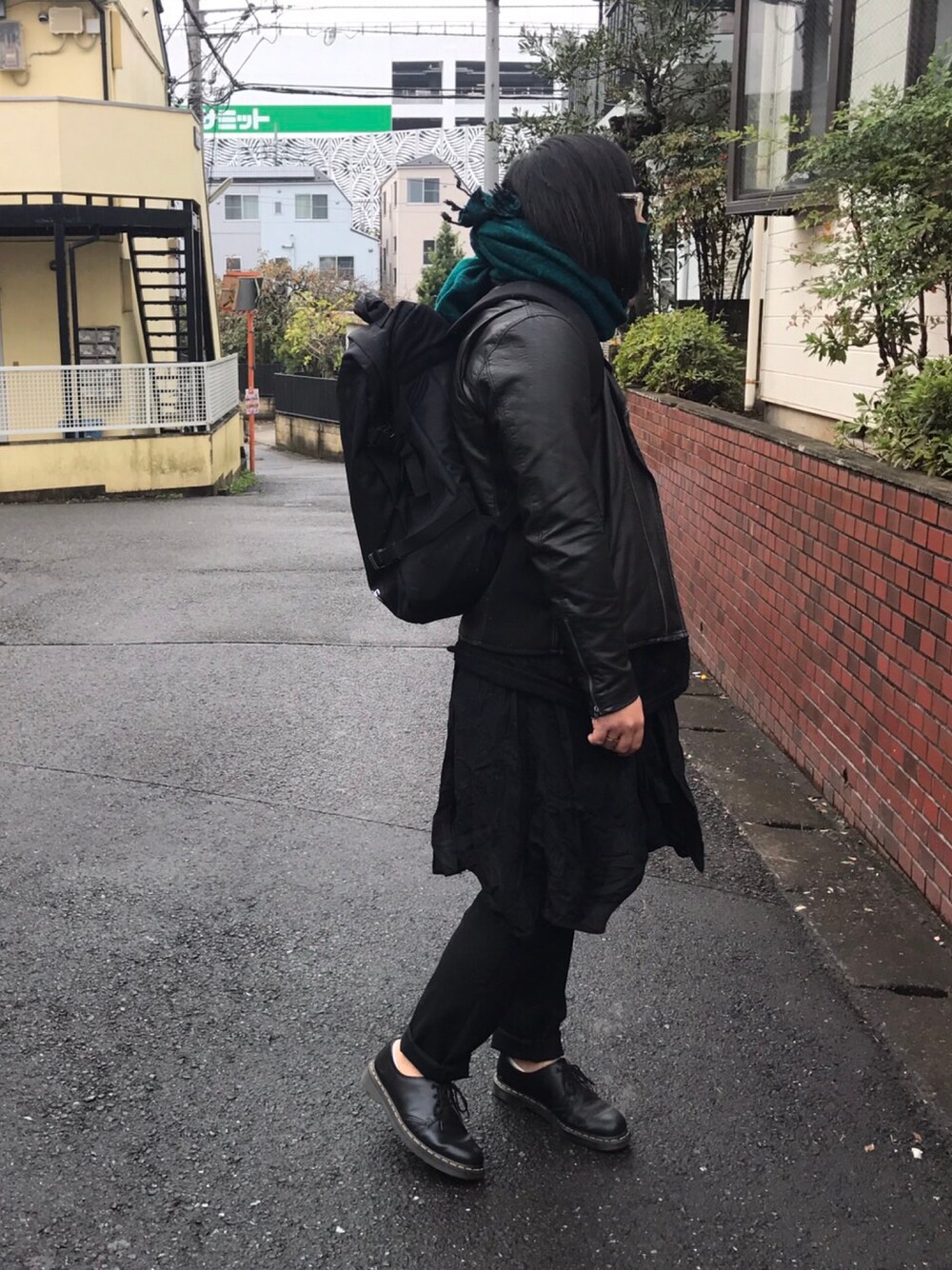 「池袋へのアイテム（その他、ブラック系）」を使った、y.endoさん（メンズ・175cm）の秋コーディネートの1枚目の写真