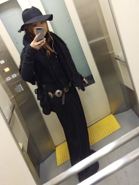 「真っ黒コーデ」｜「アイテム（その他アウター）」を使った、Chiakiさん（レディース・157cm）の冬コーディネート