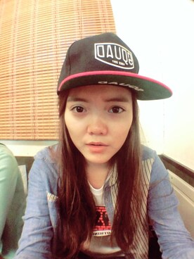 「SQUAD（スクアッド）のアイテム（帽子）」を使った、李婉瑜さん（レディース・158cm）の春コーディネート