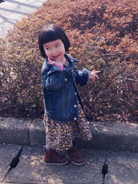 「URBAN RESEARCH DOORS（アーバンリサーチドアーズ）のアイテム（ワンピース、ブラウン系）」を使った、eriiι∞さん（キッズ）の春コーディネート