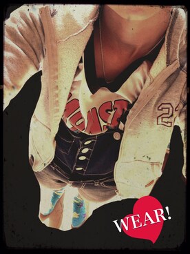 「古着のアイテム（Tシャツ/カットソー、ホワイト系）」を使った、みんみん。さん（レディース・167cm）の冬コーディネート