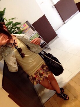 「アイテム（Skirt、イエロー系）」を使った、中村さん（レディース・160cm）の夏コーディネート