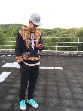 「roots（ルーツ）のアイテム」を使った、萬士瑋さん（メンズ・176cm）の冬コーディネート