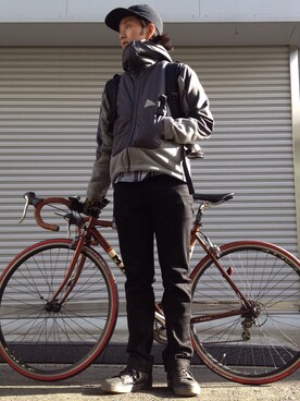 「and wander（アンドワンダー）のアイテム（パーカー）」を使った、minimaljpさん（メンズ・175cm）の冬コーディネート