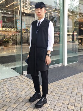 「UNIF（ユニフ）のアイテム（シューズ）」を使った、Marco Kungさん（メンズ・177cm）の秋コーディネート