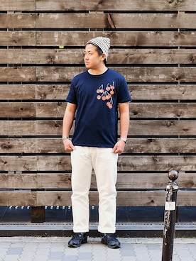 「Design Tshirts Store graniph（デザイン　ティーシャツ　ストア　グラニフ）のアイテム（トップス）」を使った、みなみせんばさん（メンズ・175cm）の春コーディネート