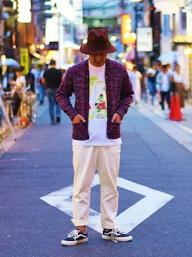 「Design Tshirts Store graniph（デザイン　ティーシャツ　ストア　グラニフ）のアイテム（トップス）」を使った、みなみせんばさん（メンズ・175cm）の秋コーディネート