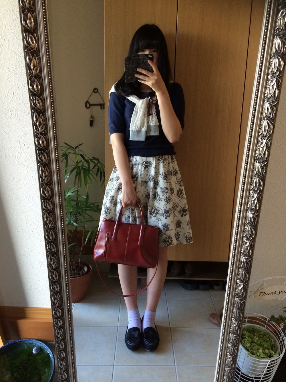 「PAGEBOYのラインフラワーフレア（スカート、ホワイト系）」を使った、chiさん（レディース・166cm）の春コーディネートの1枚目の写真