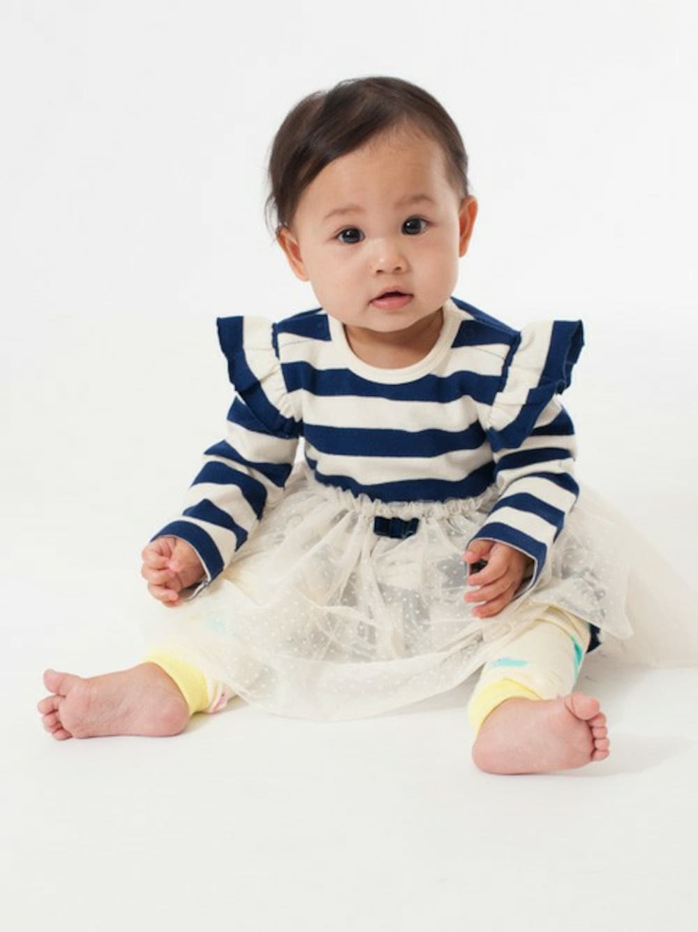 「ベビー、女の子、ベビーコーデ、おんなのこ、F.O.Online Store」｜「apres les coursのチュール切替カバーオール（ロンパース、ブルー系）」を使った、F.O.OnlineStoreさん（キッズ・70cm）の秋コーディネートの1枚目の写真