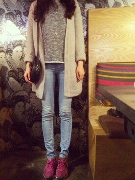 「ZARA（ザラ）のアイテム（デニムパンツ、ブルー系）」を使った、Ada さん（レディース・173cm）の秋コーディネート