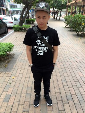 「SQUAD（スクアッド）のアイテム（トップス）」を使った、Wei Kai  Chenさん（メンズ・172cm）の春コーディネート