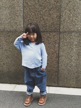 「アイテム（ブーツ）」を使った、嗲货唯一さん（キッズ・110cm）の秋コーディネート