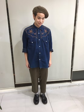「刺繍シャツ」｜「アイテム（ハンチング/ベレー帽）」を使った、河崎良侑(りょう)さん（メンズ・166cm）の冬コーディネート