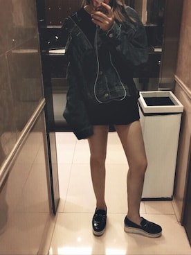 「Saint Laurent」｜「アイテム（デニムジャケット）」を使った、mfgibcdjjc1234567さん（レディース・163cm）の秋コーディネート
