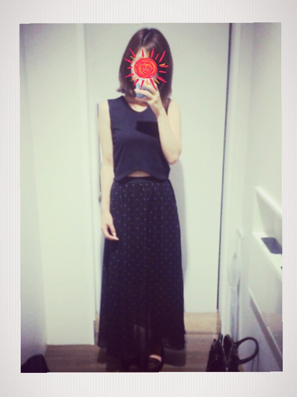 その他のスカート、ゴールド系のブレスレットを着用したレディースの夏コーディネートの1枚目の写真