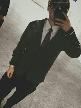 「アイテム（ネクタイ、レッド系）」を使った、けんさん（メンズ・163cm）の秋コーディネート