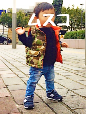 「アイテム（ダウンベスト、その他）」を使った、HARUUUNさん（キッズ・70cm）の秋コーディネート