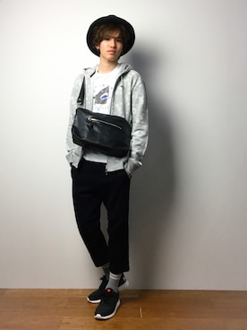 「STUDIOUS（ステュディオス）のアイテム（バッグ）」を使った、住本 健一さん（メンズ・176cm）の春コーディネート