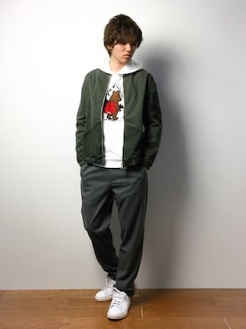 「AZUL by moussy（アズールバイマウジー）のアイテム（ブルゾン）」を使った、住本 健一さん（メンズ・176cm）の春コーディネート