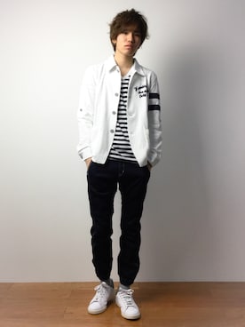 「DETAILS（ディテールズ）のアイテム（トップス）」を使った、住本 健一さん（メンズ・176cm）の春コーディネート