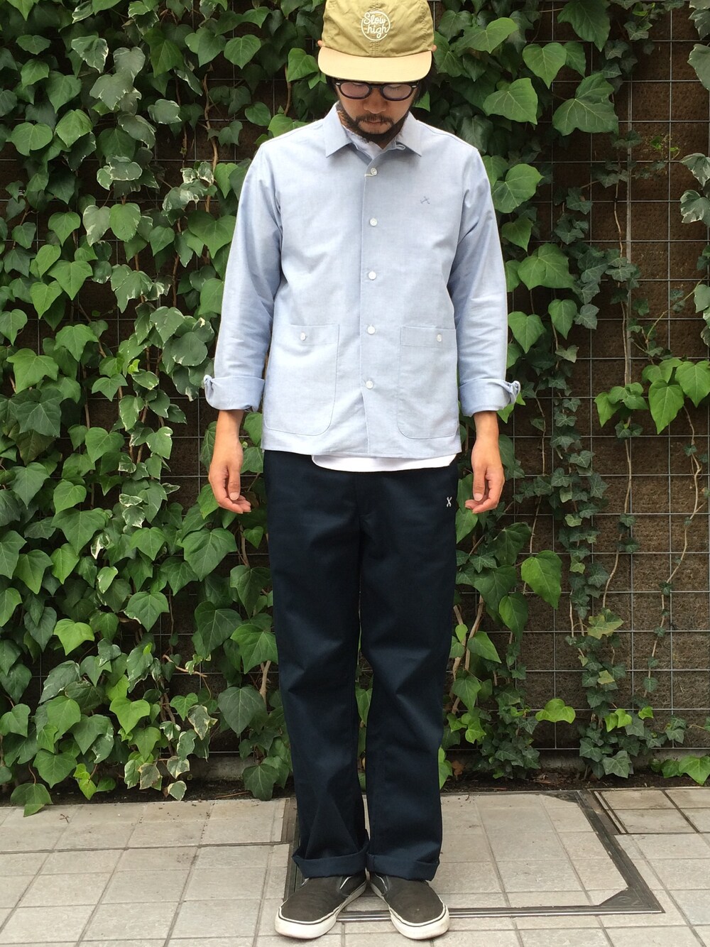 「men、SON OF THE CHEESE、BLUCO、VANS」｜「SON OF THE CHEESEのアイテム（シャツ/ブラウス、ブルー系）」を使った、ネコさん（メンズ・175cm）の秋コーディネートの1枚目の写真