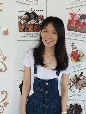 C.CHENさんのコーディネート