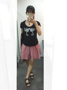 「黒×ピンク」｜「アイテム（腕時計）」を使った、manaca*さん（レディース・168cm）の秋コーディネート